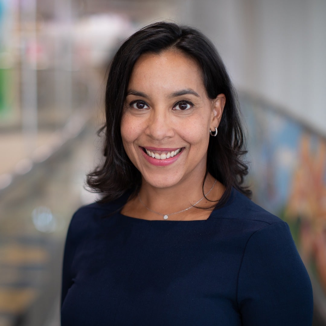 Headshot Photo of Cristina Gonzales