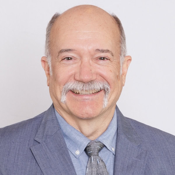 Headshot of Dr. Michael Elnicki