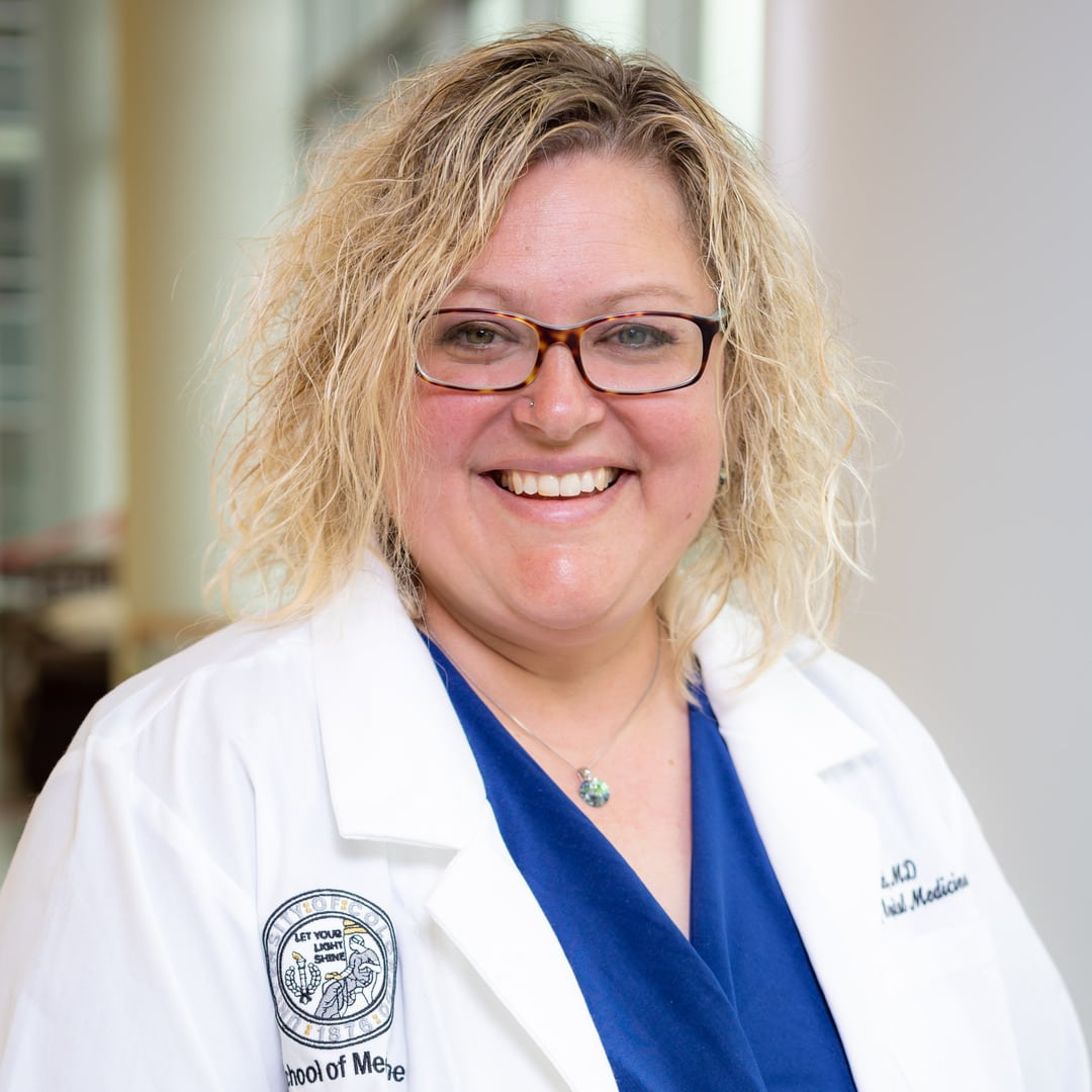Headshot image of Lisa Fosnot
