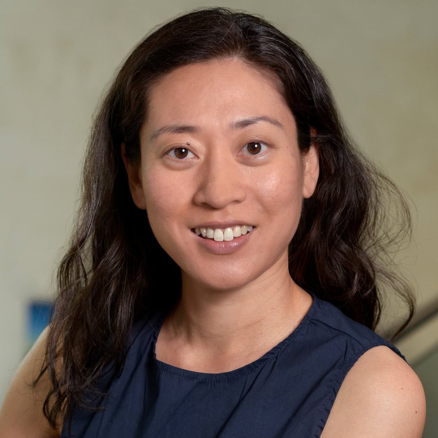 Headshot of Evelyn Chang