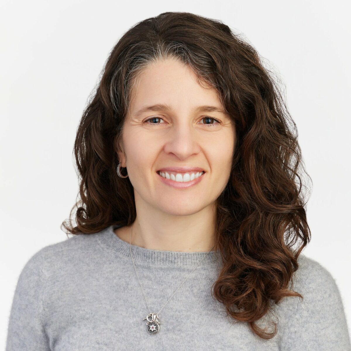 Headshot Photo of Lauren Peccoralo