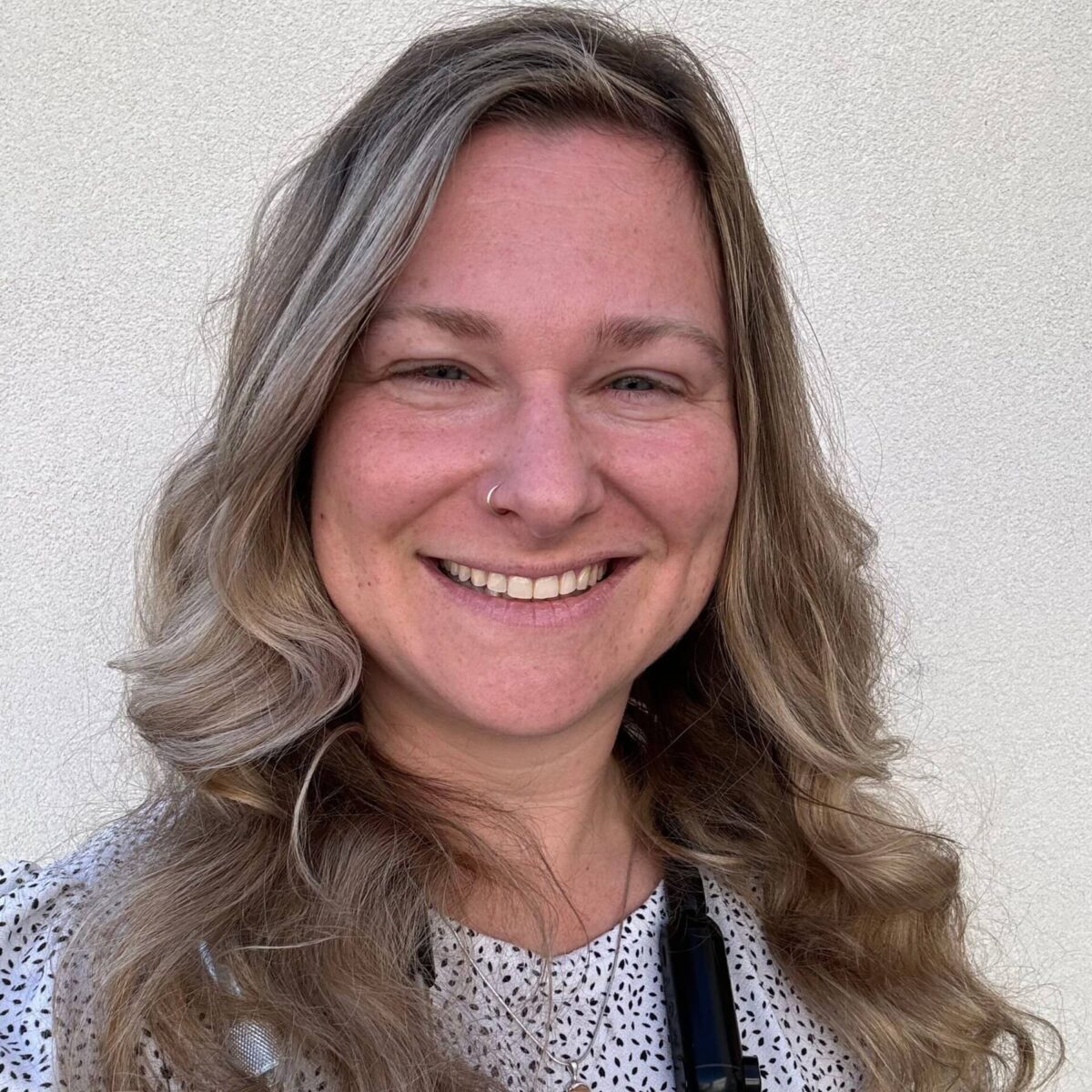 Headshot photo of Naomi Newman