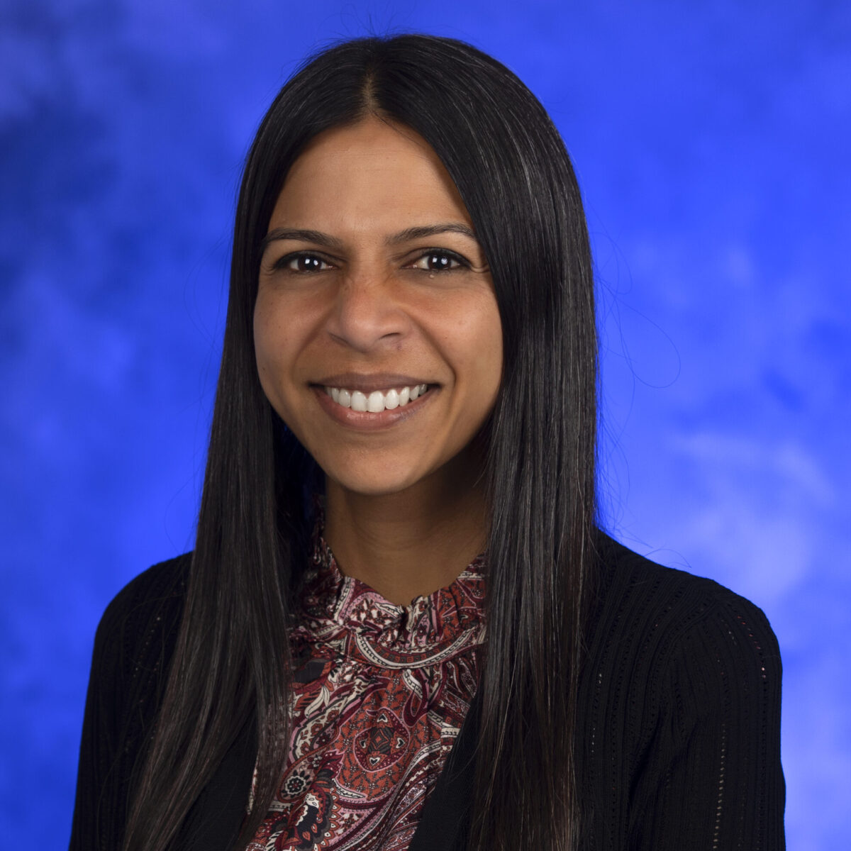 Headshot photo of Alia Chisty