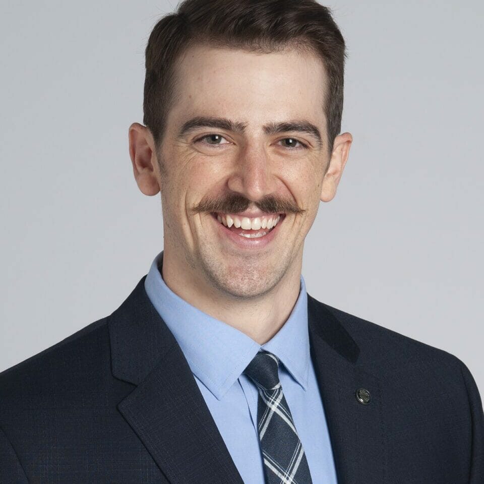 Headshot photo of Andrew Young
