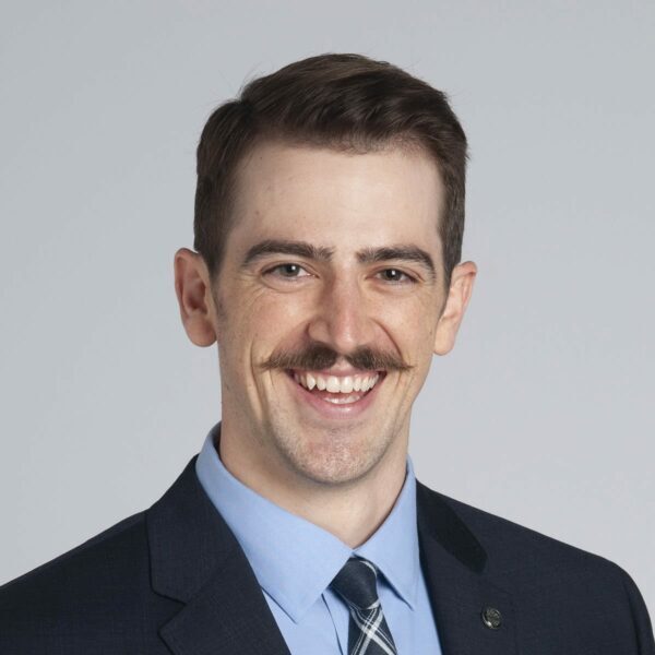 Headshot photo of Andrew Young