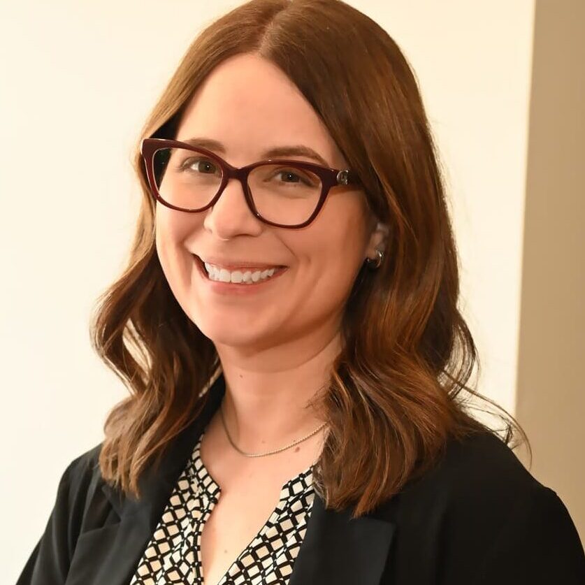 Headshot Photo of Julie Machulsky