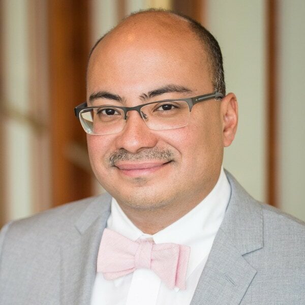 Photo of Dr. Lenny Lopez