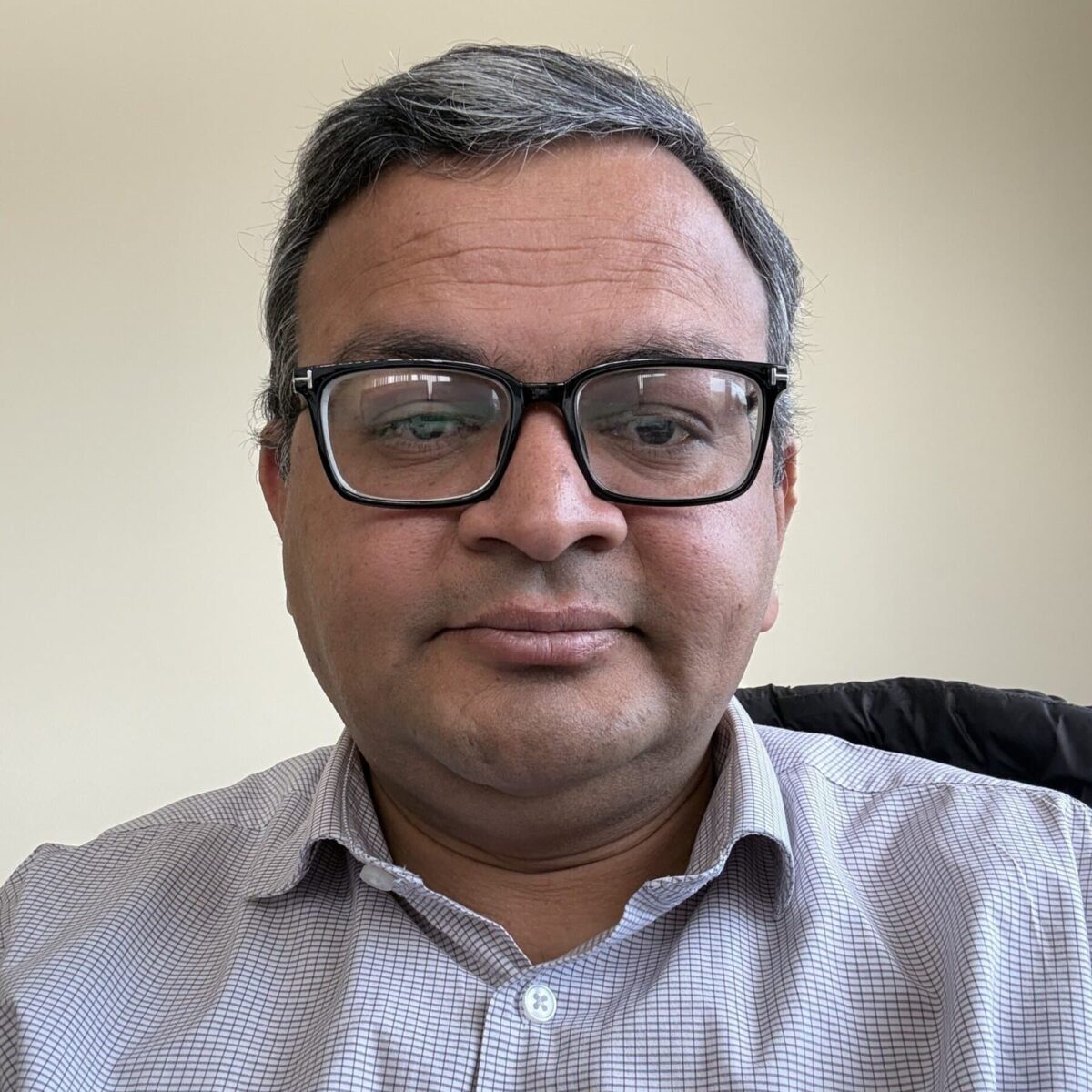 Headshot photo of Narinder Maheshwari