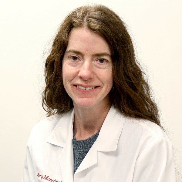 Headshot Photo of Amy Munchhof